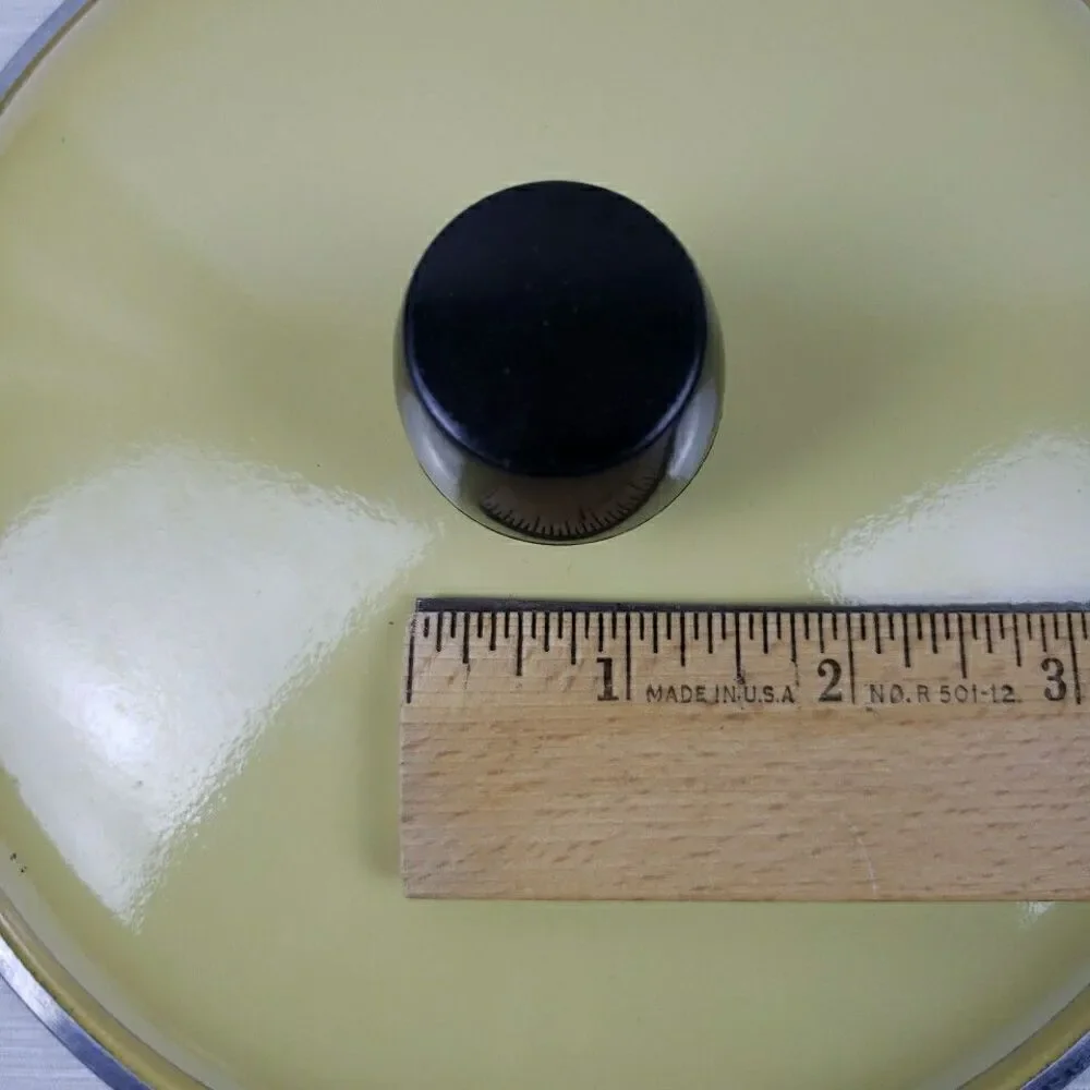 Vintage Club Cookware 8.5